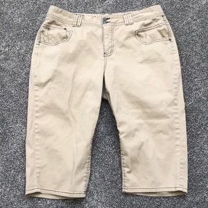 CATO Twill Capri- tan- size 18-